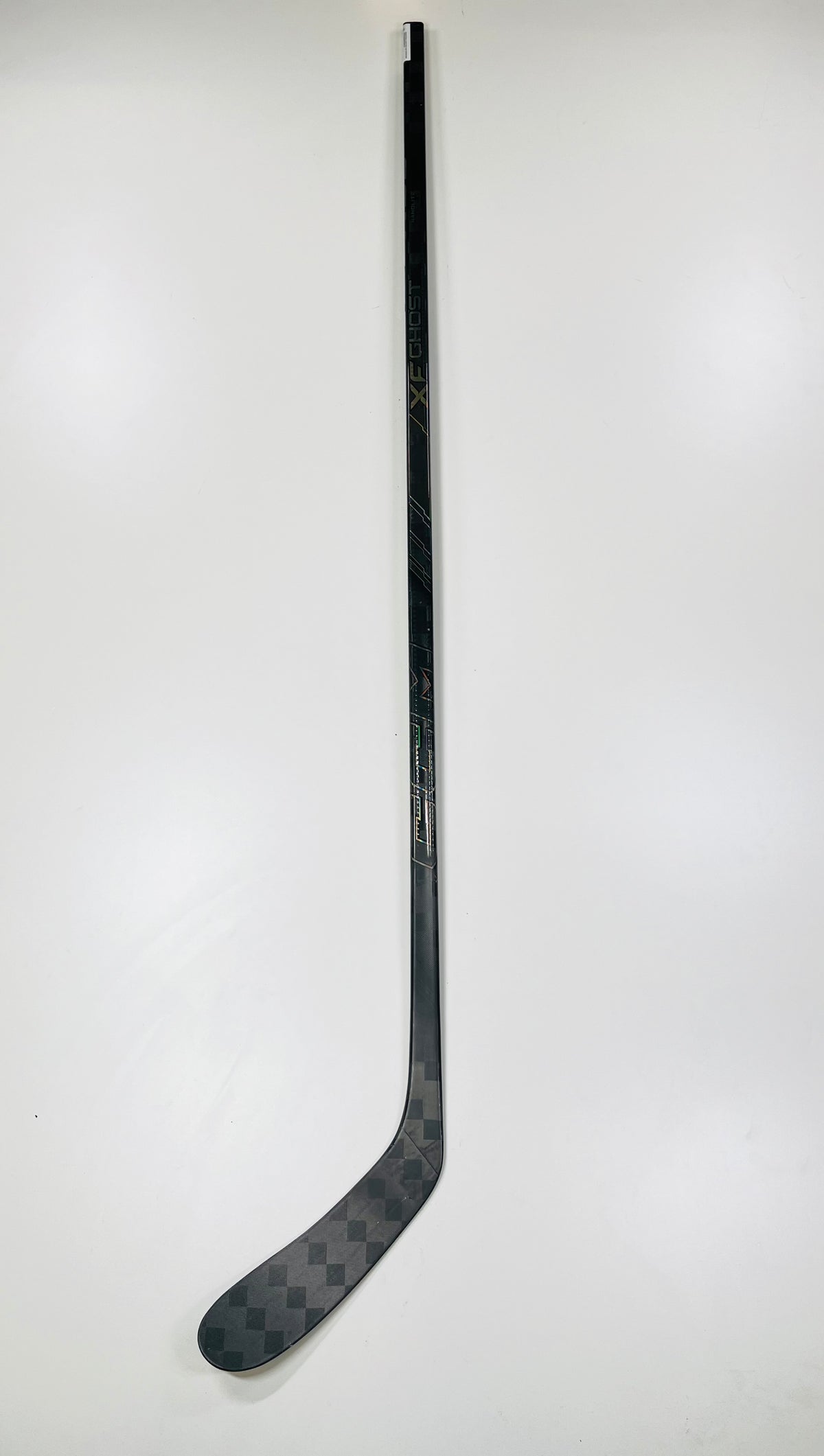 RH CCM Ribcor Trigger 9 Pro wrapped as a Tacks XF Ghost | 75 Flex | P28 | Used, Not Repaired | UNR-243